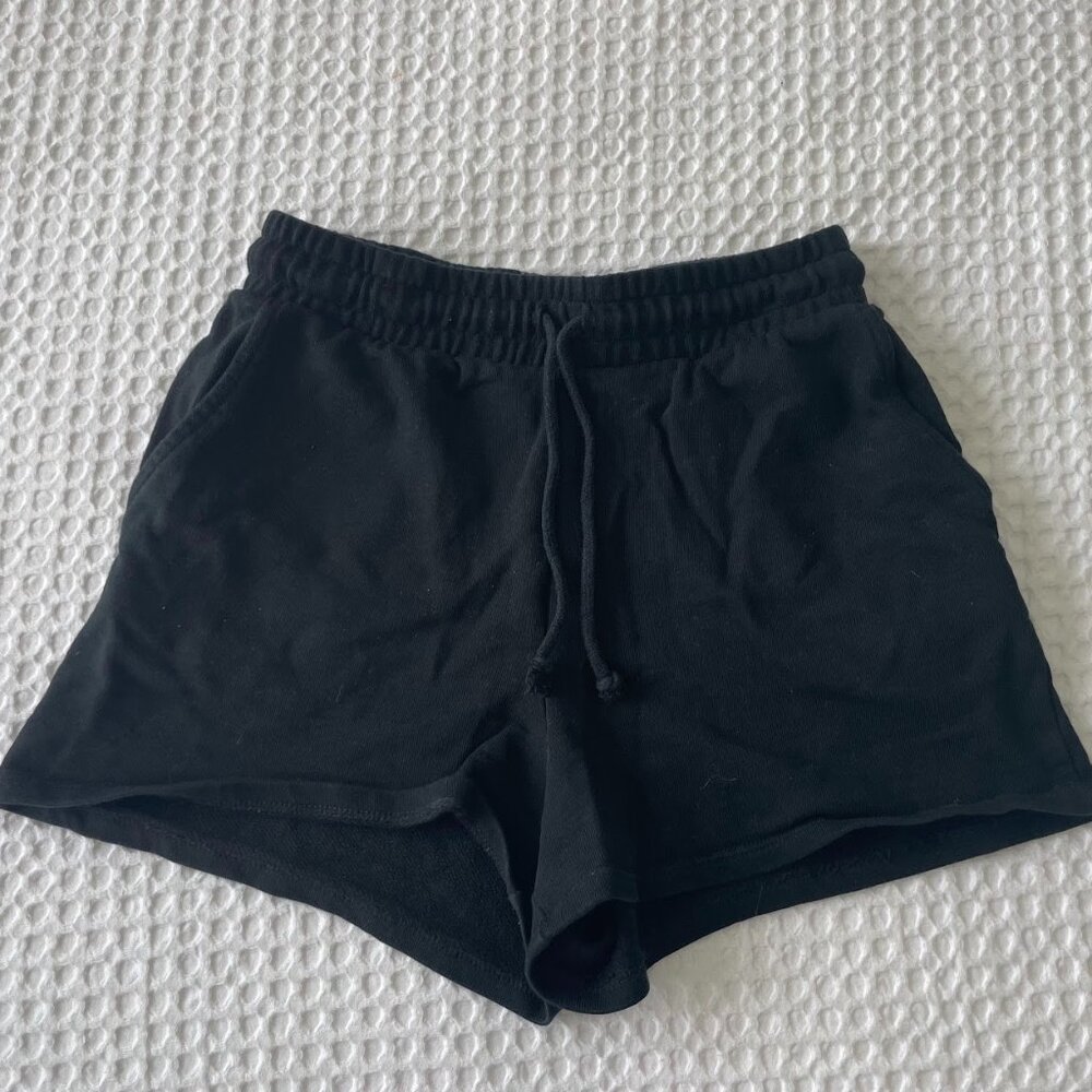 Zara - Sporty Black Shorts